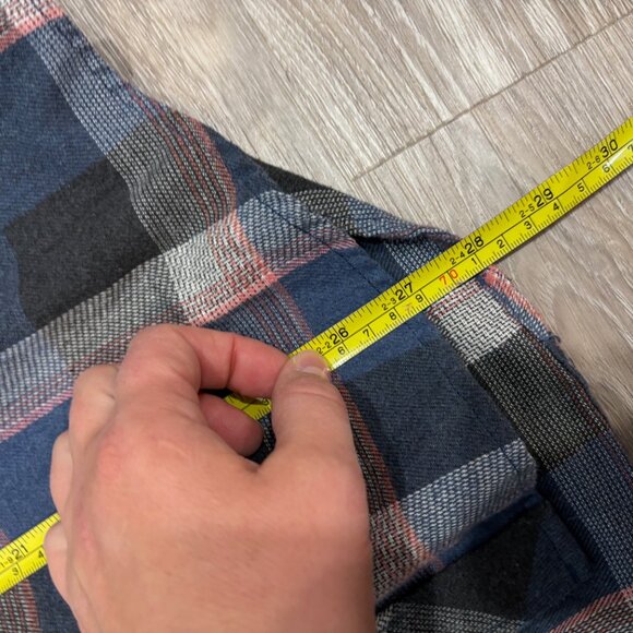 Rue Saint-Patrick Montreal Regular fit Plaid Flanel Shirt sz M - Picture 9 of 10